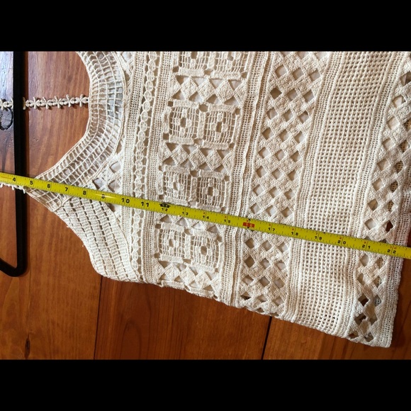 NWT AQUA Crochet Top Medium Cream T strap - Picture 6 of 7
